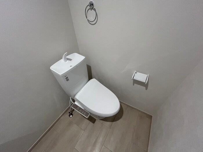 物件内観写真14　(トイレ)