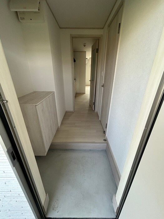 物件内観写真17　(玄関)