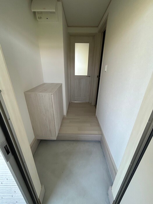 物件内観写真18　(玄関)
