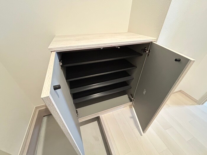 物件内観写真18　(靴箱)