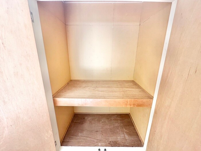 物件内観写真11　(収納)