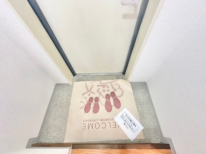 物件内観写真19　(玄関)
