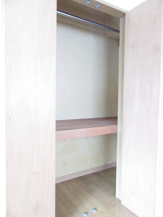 物件内観写真13　(収納)