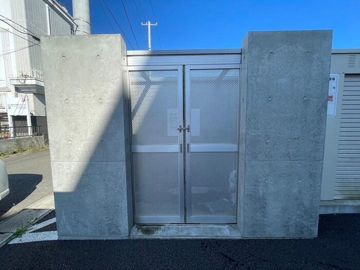 物件外観写真4　(建物設備)