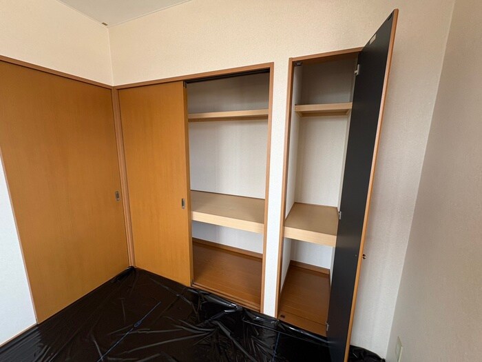 物件内観写真10　(収納)