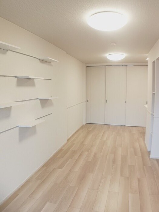 物件内観写真7　(居室)