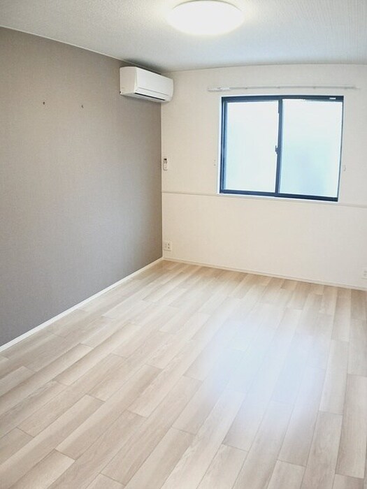 物件内観写真11　(居室)