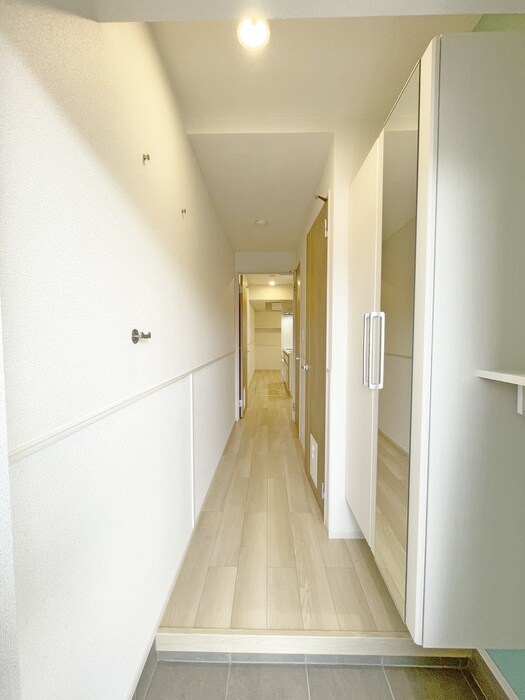 物件内観写真21　(廊下)