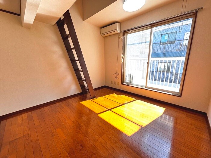 物件内観写真7　(居室)