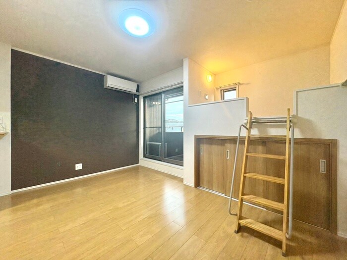 物件内観写真8　(居室)