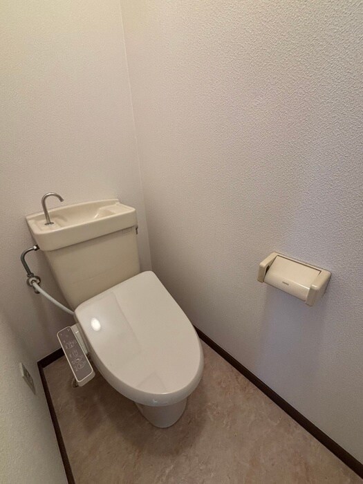 物件内観写真13　(トイレ)