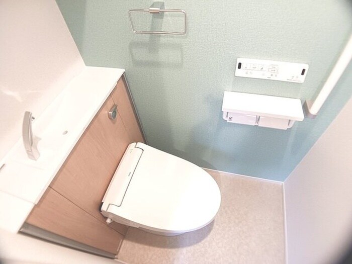 物件内観写真9　(トイレ)