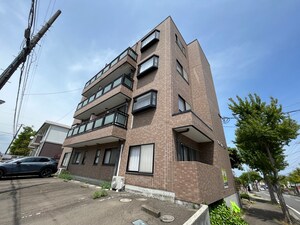 クリスタルハ－モニ－外観写真