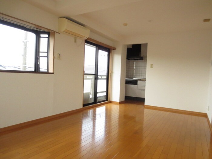 物件内観写真9　(居室)