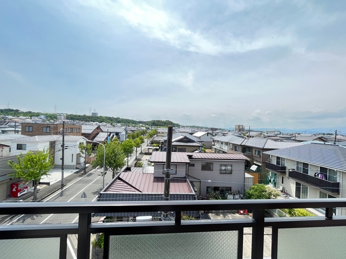 物件内観写真18　(室内からの展望)