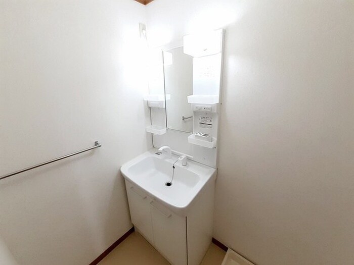 物件内観写真12　(洗面)