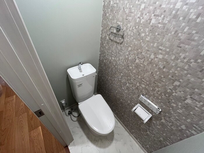 物件内観写真11　(トイレ)