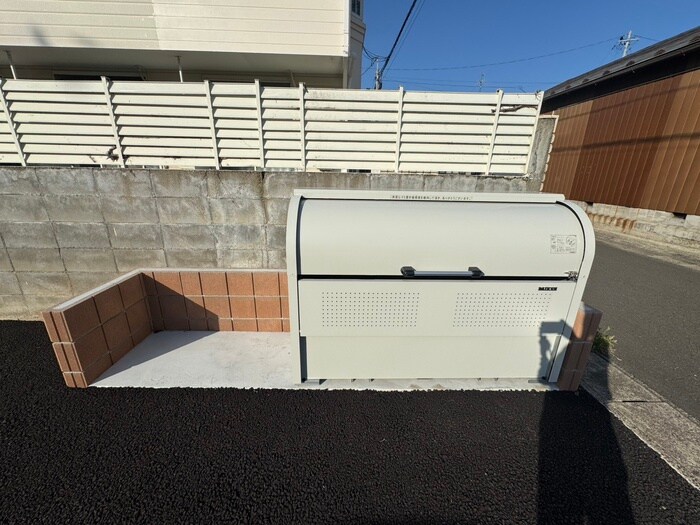 物件外観写真4　(建物設備)