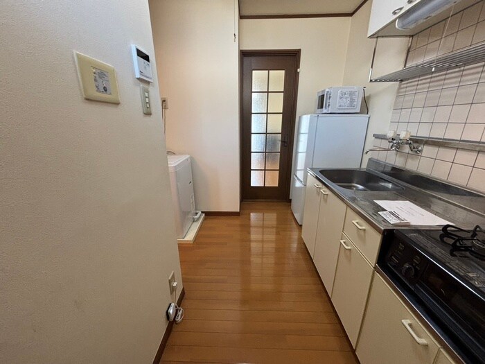 物件内観写真16　(廊下)