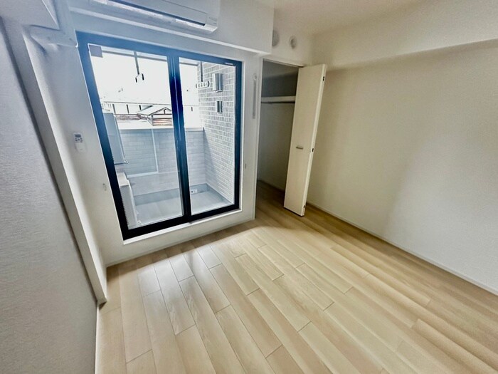 物件内観写真9　(居室)