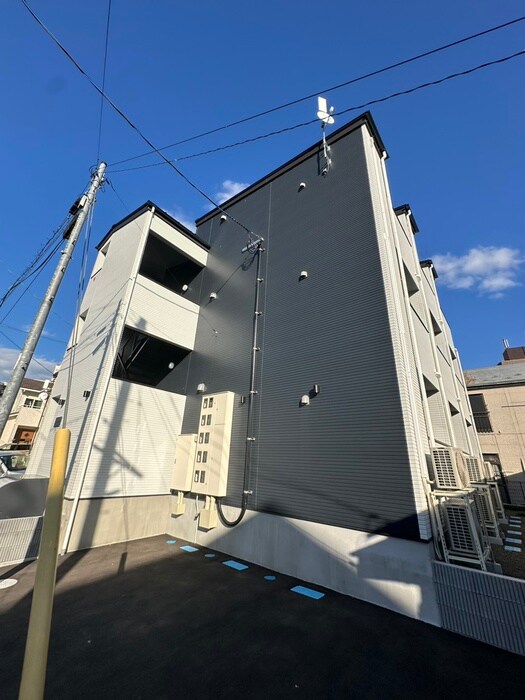 物件外観写真2　(外観写真)