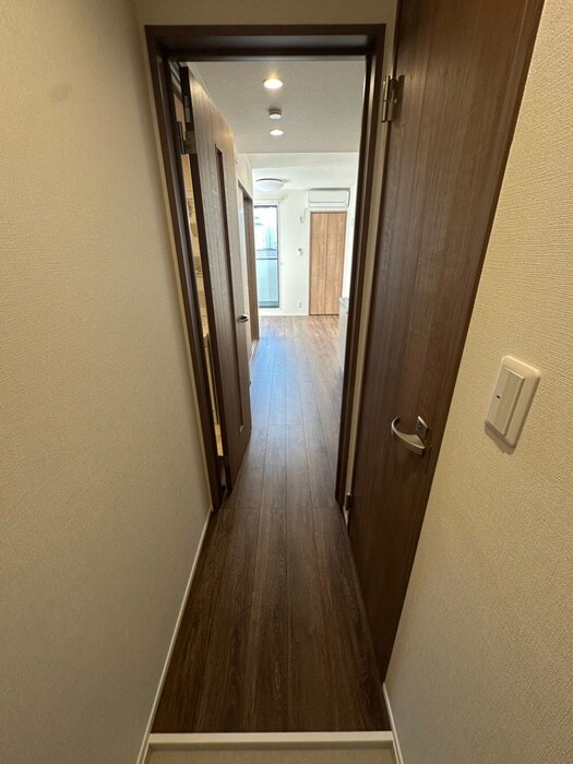 物件内観写真16　(廊下)