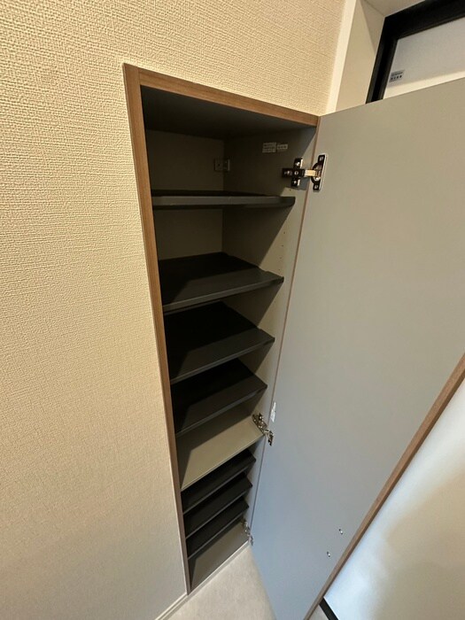 物件内観写真18　(靴箱)