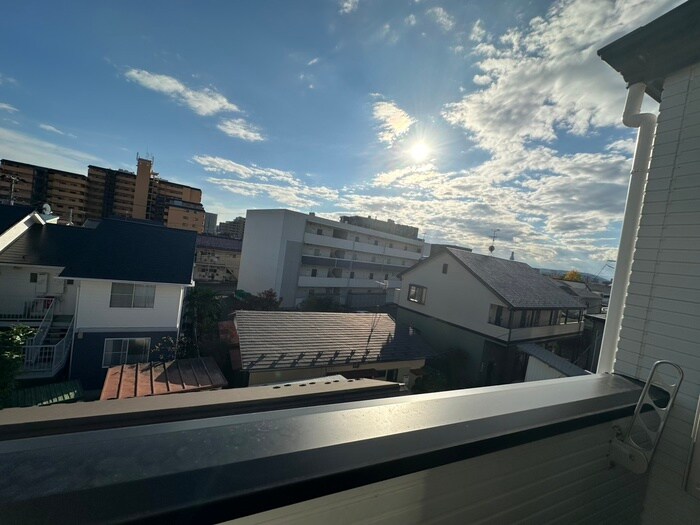 物件内観写真22　(室内からの展望)