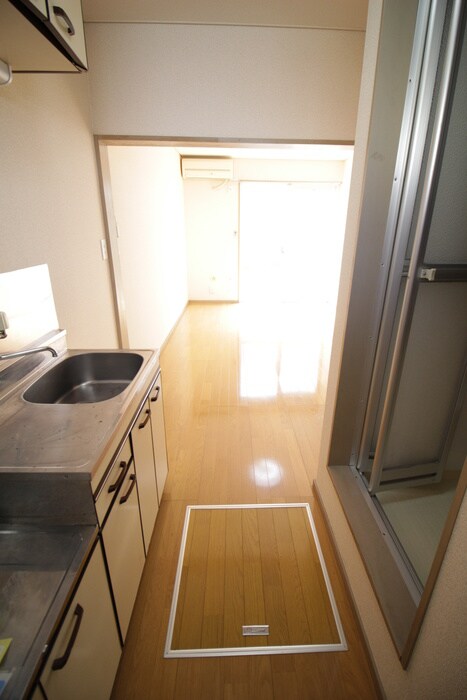 物件内観写真21　(廊下)