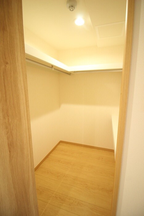 物件内観写真8　(収納)