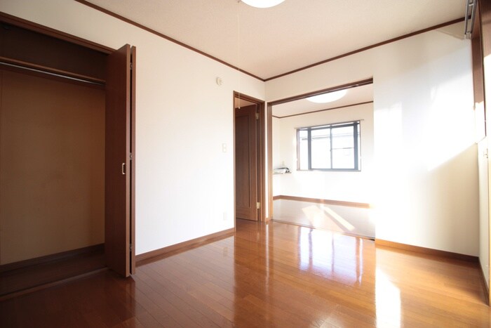 物件内観写真8　(居室)