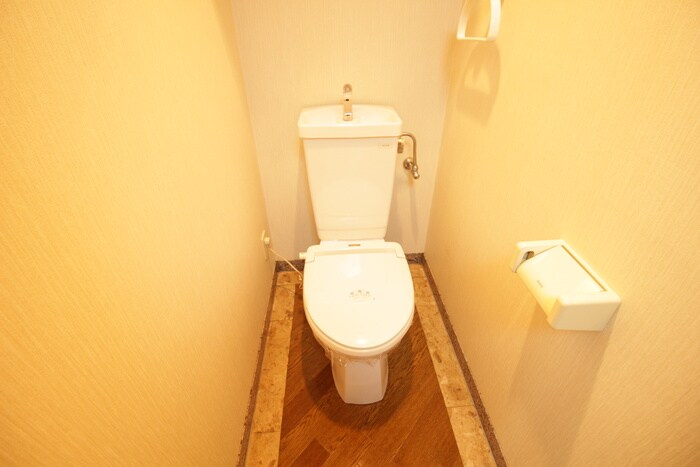 物件内観写真9　(トイレ)