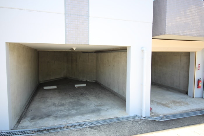 物件外観写真4　(駐車場)