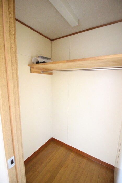 物件内観写真15　(収納)