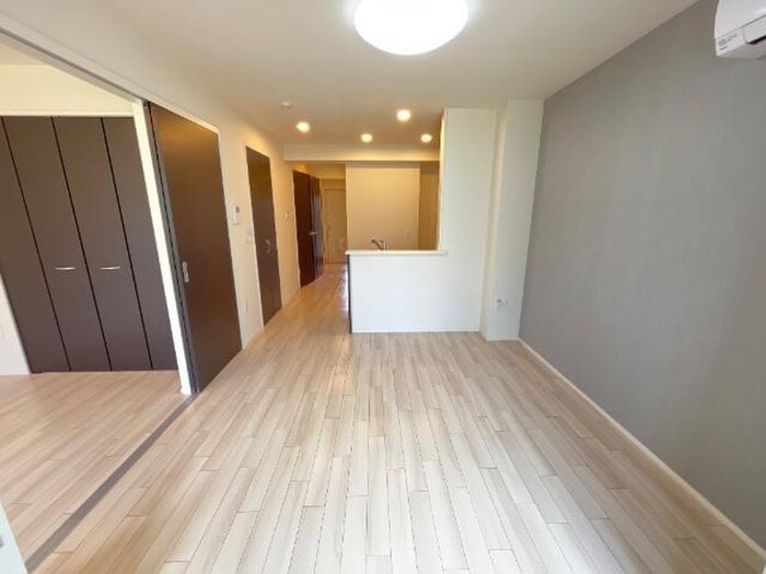 物件内観写真2　(居室)