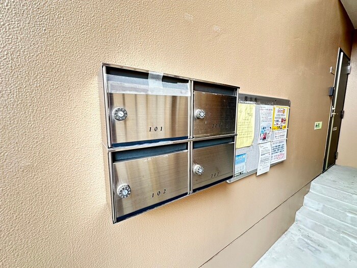 物件外観写真4　(建物設備)