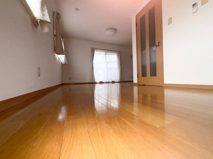 物件内観写真10　(居室)