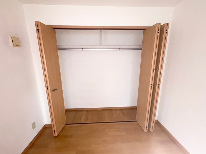 物件内観写真11　(収納)