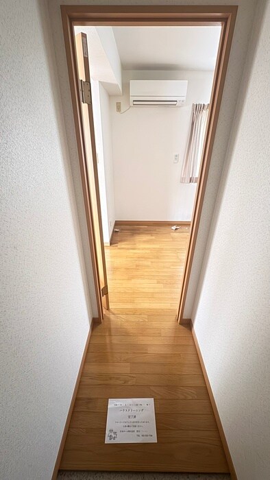 物件内観写真16　(廊下)