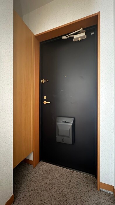 物件内観写真17　(玄関)