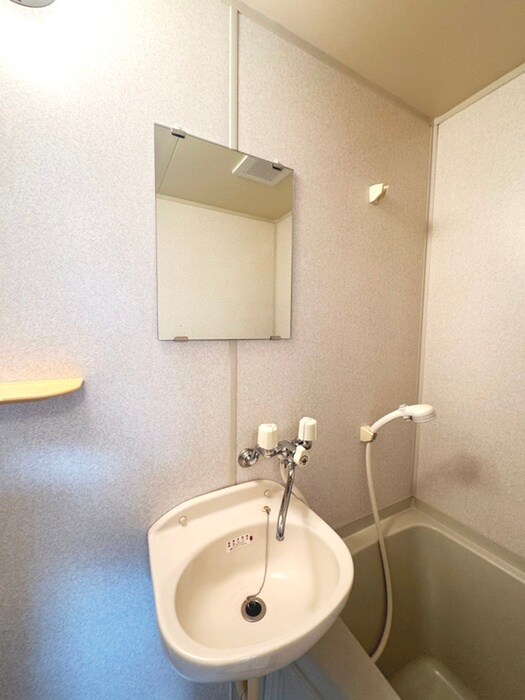 物件内観写真12　(洗面)