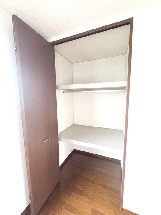 物件内観写真14　(収納)