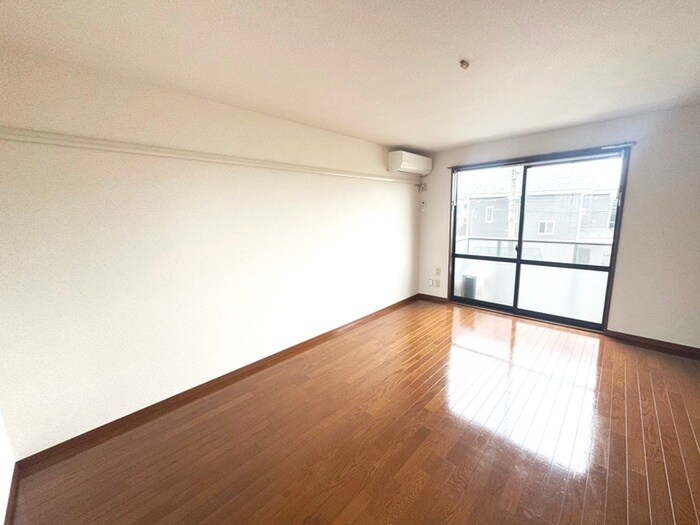 物件内観写真17　(居室)