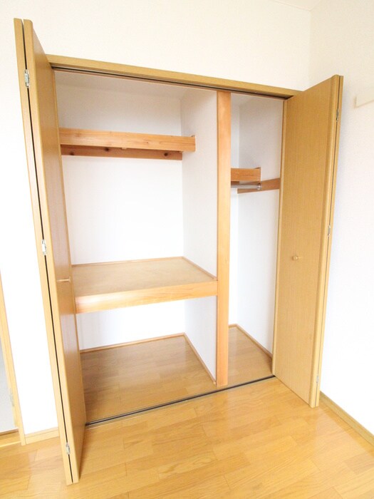 物件内観写真11　(収納)