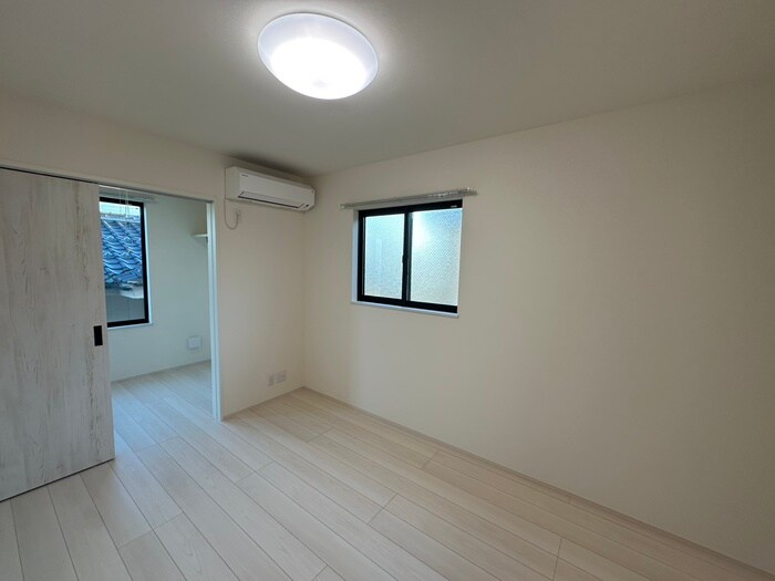 物件内観写真8　(居室)