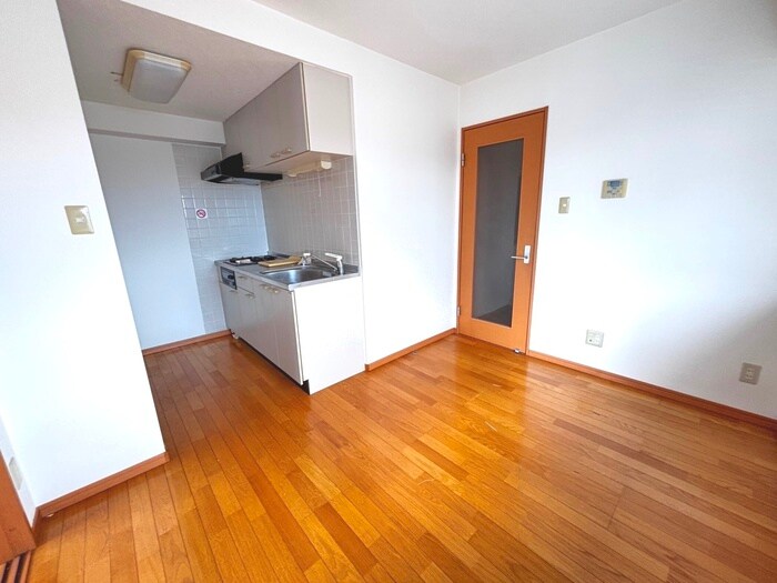 物件内観写真9　(居室)