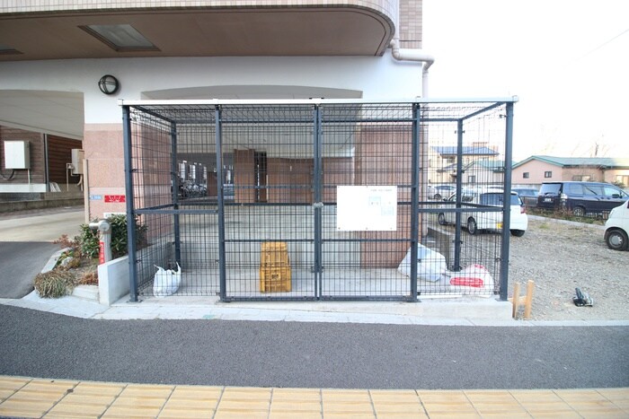 物件外観写真3　(建物設備)