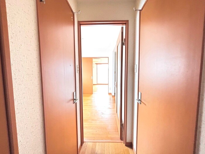 物件内観写真19　(廊下)