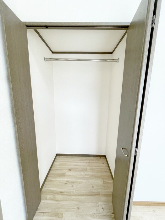 物件内観写真13　(収納)
