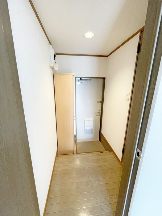 物件内観写真17　(玄関)